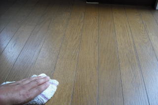 ペット滑り止めワックスピタットフローリング階段スベリ止め塗装