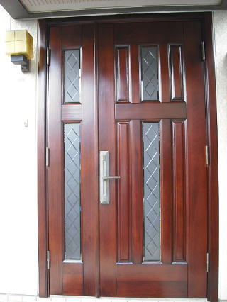 木製玄関ドア塗装 ヤマハ玄関ドア塗装工房ティーエスデザイン
