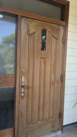 木製玄関ドア塗装例448-01 鎌倉市